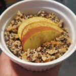 Read more about the article Terci din quinoa cu mere, mac și scorțișoară