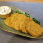 Read more about the article Chifteluțe din năut cu sos quark