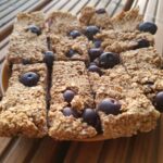 Read more about the article Baby friendly- fulgi de ovăz cu afine