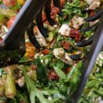 Read more about the article Salată de sparanghel cu roșii și brânză de capră
